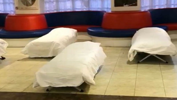 Η Κρίσταλ Πάλας μετέτρεψε τη lounge area του γηπέδου της σε κέντρο αστέγων!