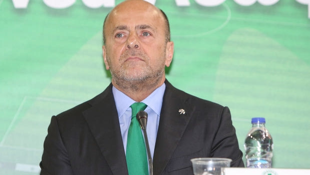 Poll: Όχι στην ένσταση ψήφισε η πλειοψηφία