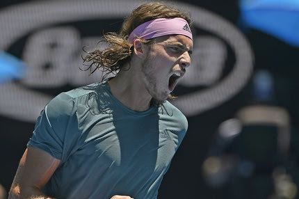 Μυθικός Τσιτσιπάς προκρίθηκε στους “4” του Australian Open