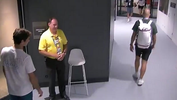 Australian Open: Δεν επιτράπηκε η είσοδος στον Φέντερερ χωρίς διαπίστευση!