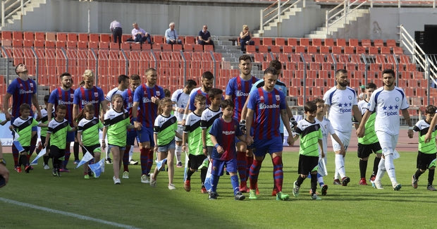 LIVE: Football League