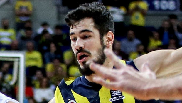 Φενέρμπαχτσε – Αναντολού Εφές 84-66: Στο δικό της μοναχικό μονοπάτι