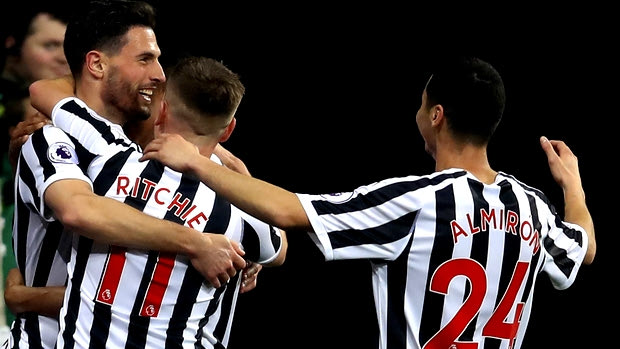 Premier League: Ανάσα για Νιούκαστλ, νίκη στο 90+2′ για Χάντερσφιλντ