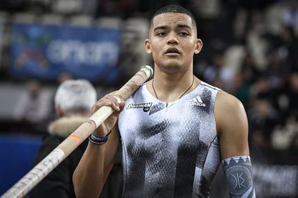 Καταδίκη Κυτέα για τις ρατσιστικές επιθέσεις στον Καραλή