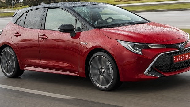 Οδηγούμε την ολοκαίνουργια Toyota Corolla
