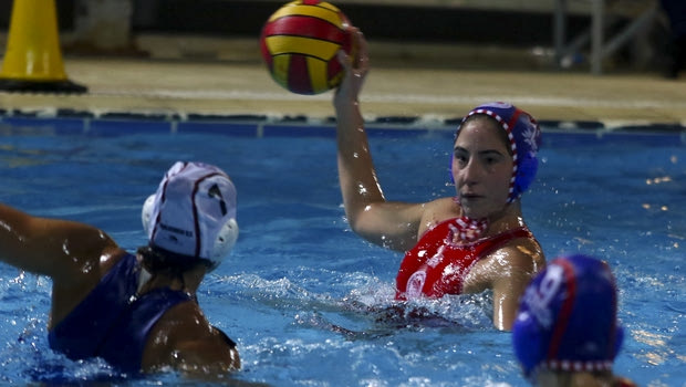 Α1 πόλο γυναικών: Στους τελικούς προκρίθηκαν Ολυμπιακός και Βουλιαγμένη