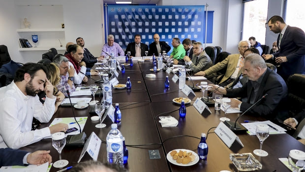 Super League: Δίπλα στο αβάπτιστο βρέφος της οικογένειας Γιαννακάκη