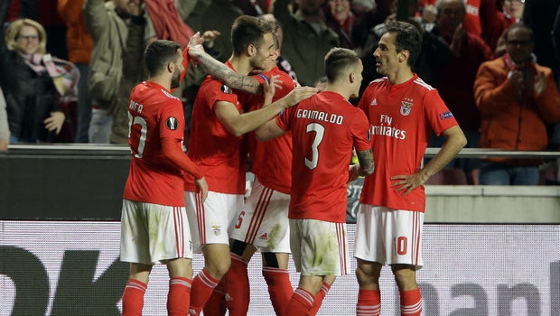 Europa League: Στους οκτώ Μπενφίκα και Σλάβια με νίκες στην παράταση