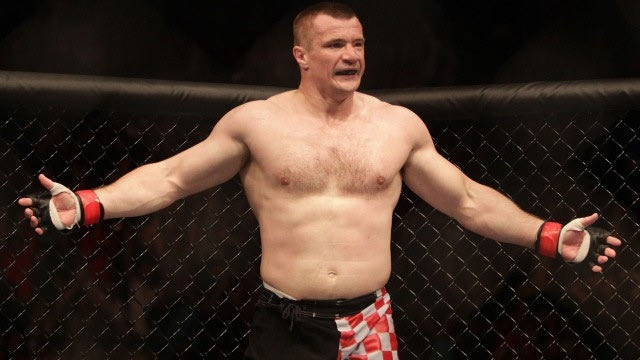 Η πρώτη φωτογραφία του Cro Cop μετά το εγκεφαλικό