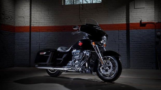 Στην Ελλάδα η Harley-Davidson Electra Glide Standard