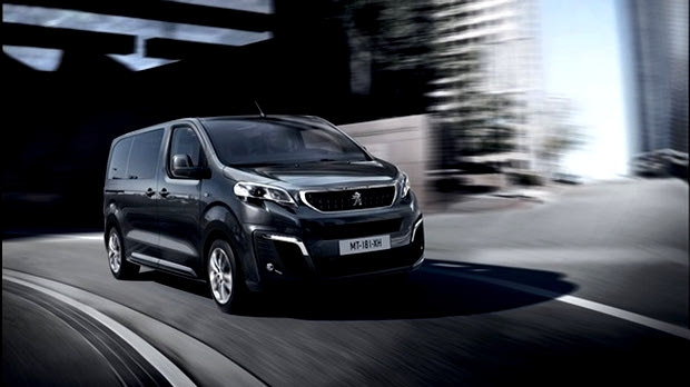 Ήρθε το 9θέσιο Peugeot Traveller