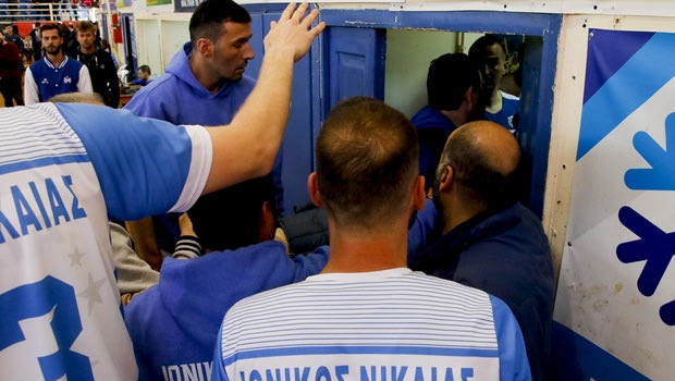 Ο Εθνικός απείλησε να φύγει, αποχώρησε στο ημίχρονο ο Μίχαλος