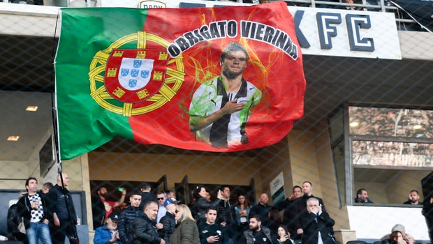 ΠΑΟΚ: Πορτογαλική σημαία με “ευχαριστώ” στον Βιεϊρίνια