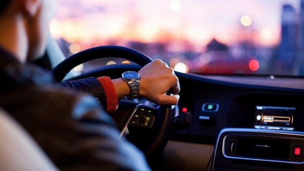 Τι προτιμούν οι Ελληνες οδηγοί για τις μετακινήσεις τους