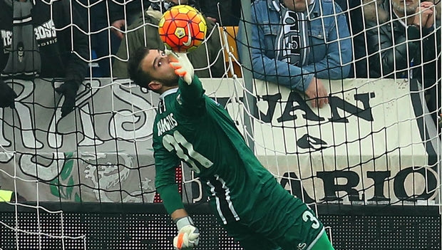 Gazzetta dello Sport: “Τι επιστροφή! Καρνέζης ο καλύτερος”