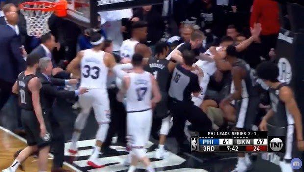 Σύρραξη στο Game 4 της σειράς Νετς – Σίξερς