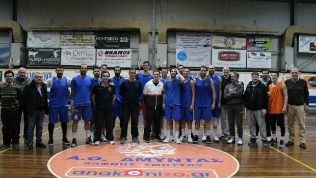 Ο Πιτίνο στο “κλειστό” του Αμύντα