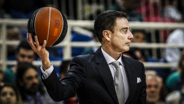 Πιτίνο: “Δεν πρέπει να παίζουμε σαν τους Γουόριορς”