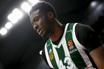 Κλείνει στους Μπακς ο Θανάσης Αντετοκούνμπο, αυτές θα είναι οι αποδοχές του