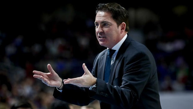 Πασκουάλ: “Λυπάμαι για όσα γίνονται στην Ελλάδα, θα δω το ντέρμπι”