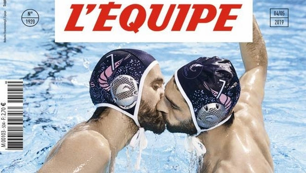 Εκπληκτικό εξώφυλλο της L’Equipe κατά της ομοφοβίας