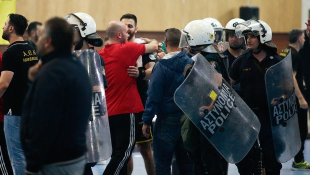 ΑΕΚ – Ολυμπιακός: Καίει το φύλλο αγώνα τους κιτρινόμαυρους