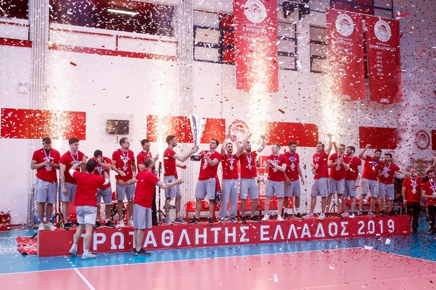 Handball Premier: Η απονομή του Ολυμπιακού στο Ρέντη!