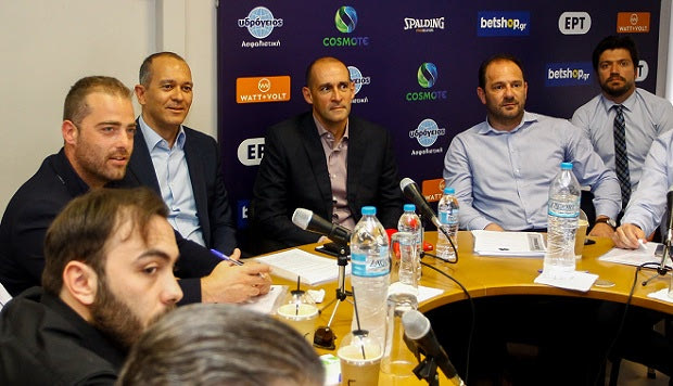 Ολυμπιακός: Ζητάει αναβολή των playoffs και την παραίτηση Γαλατσόπουλου