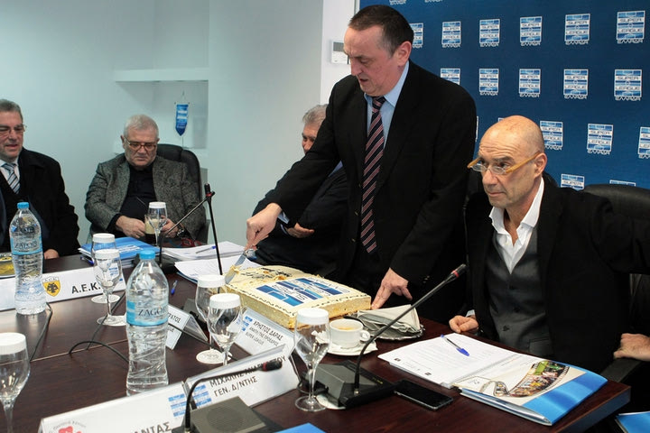 Ψηφίζει για την αναδιάρθρωση η Super League