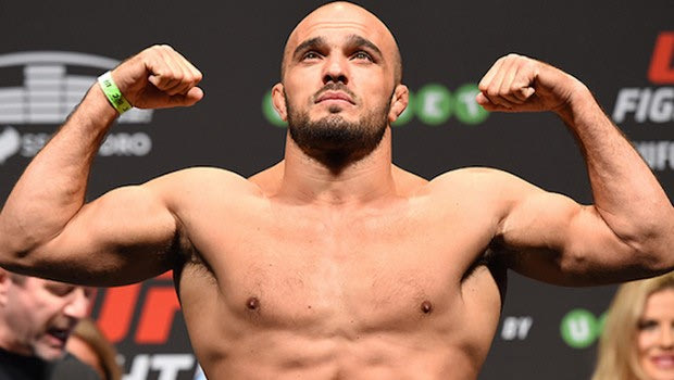 Πλήγμα με Ilir Latifi στο UFC της Σουηδίας