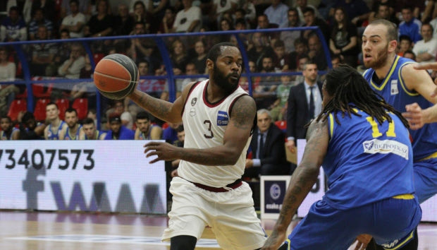 Ήφαιστος – Περιστέρι Βίκος Cola 77-71: Κυρίαρχος στη Λήμνο, στο 1-1 η σειρά