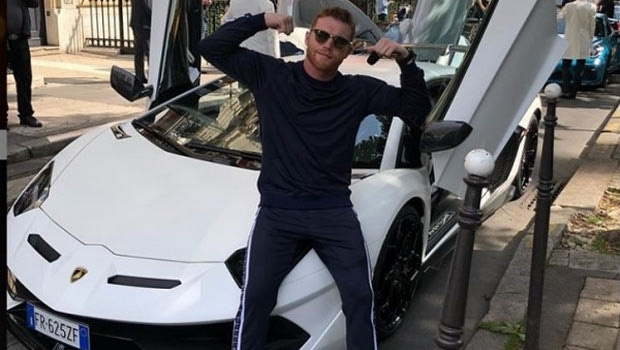O Canelo “σπάει” τα κοντέρ με την εκπληκτική του Λαμποργκίνι