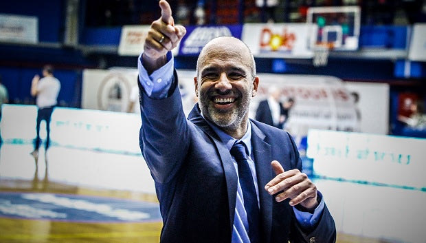 Λυκογιάννης: “Αύριο το βράδυ θα τα πίνουμε, ελάτε να βγάλετε και φωτογραφίες”