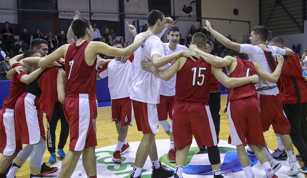 Πανελλήνιο Εφήβων: Βήμα τίτλου ο Ολυμπιακός με Κολοβέρο, Ποκουσέβσκι