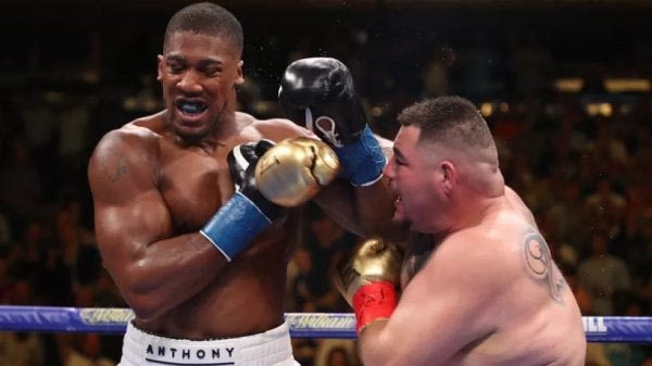Joshua: “Θα τον δείρω ακόμα και με τον θείο του διαιτητή”