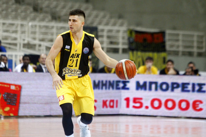 Το απίθανο trick shot του Δημήτρη Μωραΐτη