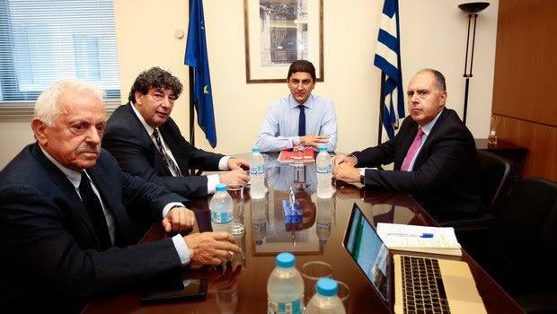 Αυγενάκης σε ΕΣΑΚΕ: “Θλιβερό αυτό που δημιουργήθηκε με τον Ολυμπιακό”