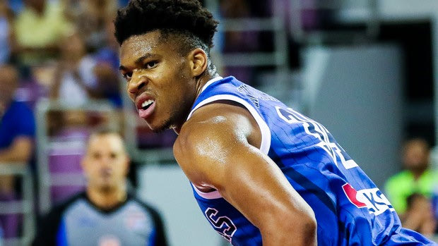 Ελλάδα – Ιράν 88-58: Αυτοκρατορικός Αντετοκούνμπο πριν από το Ακρόπολις