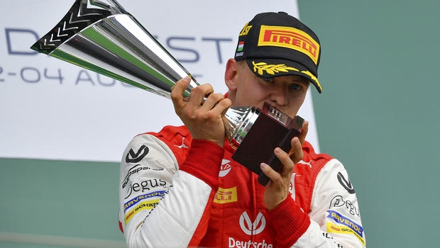 Μικ Σουμάχερ: Ως πρωταθλητής της Formula 2 ανοίγει τα φτερά του για την Formula 1