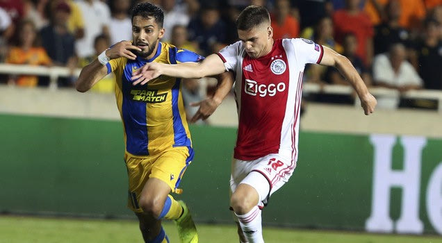 LIVE: Play offs Champions League (28/8)