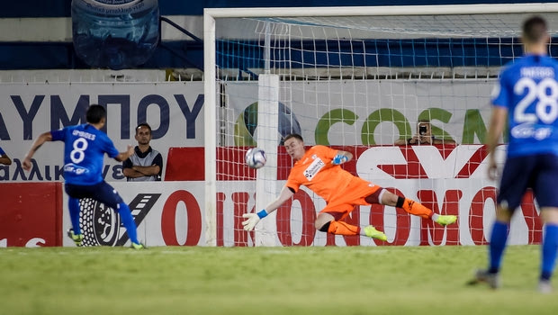Ατρόμητος – ΑΕΛ 1-1: Η απόκρουση του Κρίστινσον στο πέναλτι του Ούμπιδες