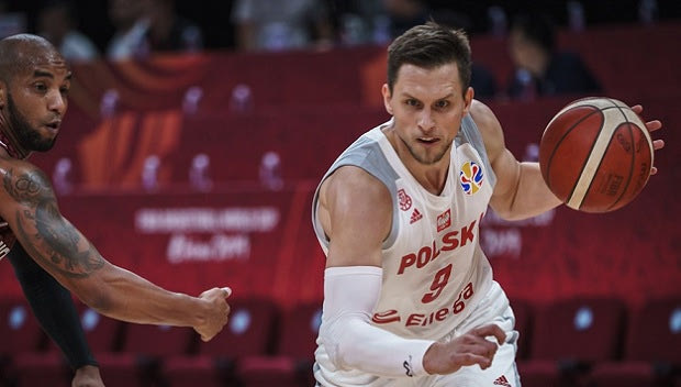 Πολωνία – Βενεζουέλα 80-69: Με το δεξί η ομάδα του Τέιλορ
