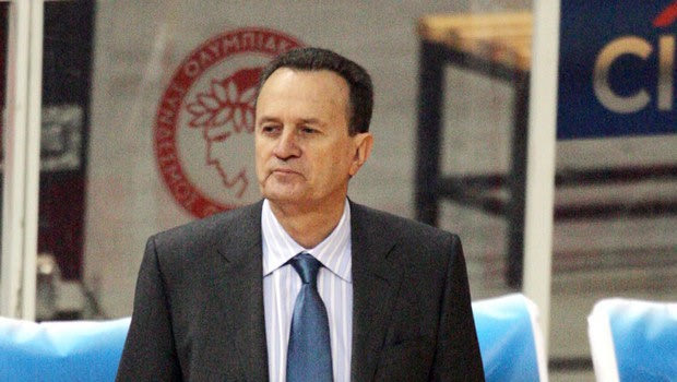 Άλμπα Βερολίνου: Στον πάγκο της και την σεζόν 2019/20 ο 72χρονος Ρενέσες