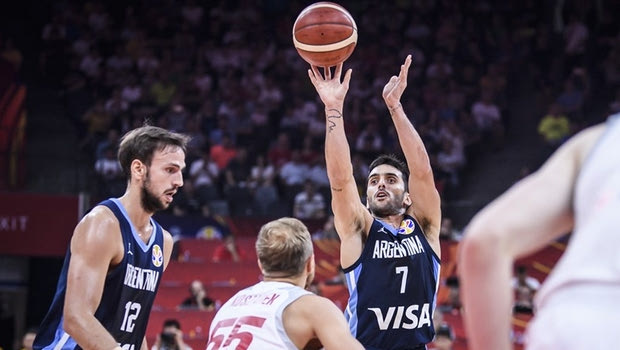 Πολωνία – Αργεντινή 65-91: Αήττητοι στους “8”  οι “γκαούτσος”