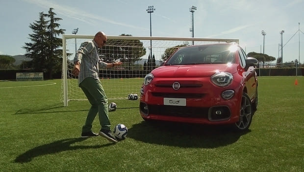 Παίξαμε μπάλα με το… νέο Fiat 500X Sport