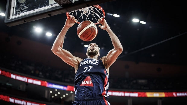 ΗΠΑ – Γαλλία: Πώς ο Γκομπέρ ισοπέδωσε τη front line της Team USA