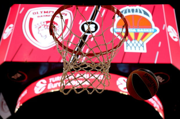 Ολυμπιακός: Σε φουλ λειτουργία το εντυπωσιακό cube στο ΣΕΦ
