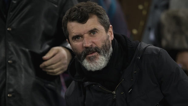 Μόνο Ρόι: “ΤΙ ΜΕ ΚΟΙΤΑΤΕ;”