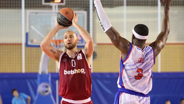 Ήφαιστος: Μολντοβεάνου, ο ισορροπιστής της γραμμής ψηλών