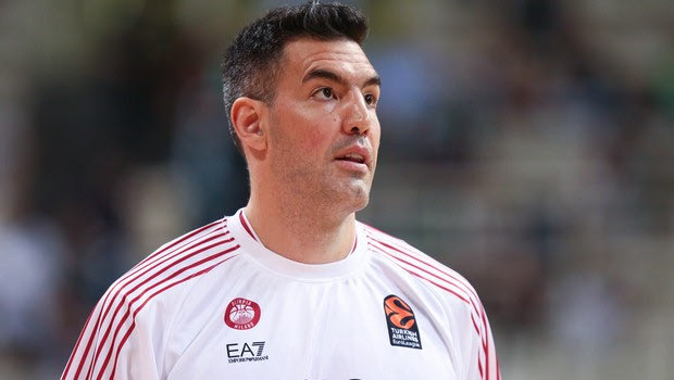 Ο Σκόλα πανηγύριζε τραγουδώντας τον ύμνο του Παναθηναϊκού!